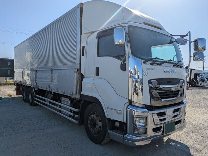 いすゞ ギガ 平成29年式 QPG-CYL77Bの買取写真