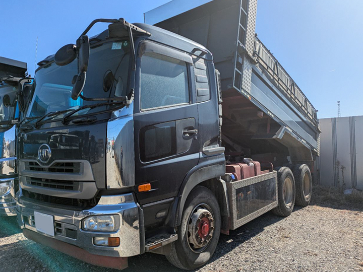 UDトラックス クオン 平成27年式 QKG-CW5XLの買取写真