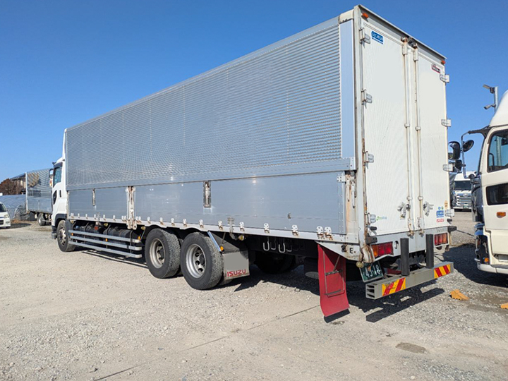 いすゞ ギガ QPG-CYL77Bの買取写真3