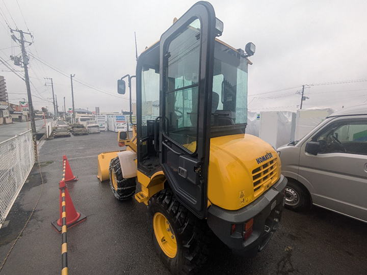 コマツ ホイールローダー WA30-6E0の買取写真3