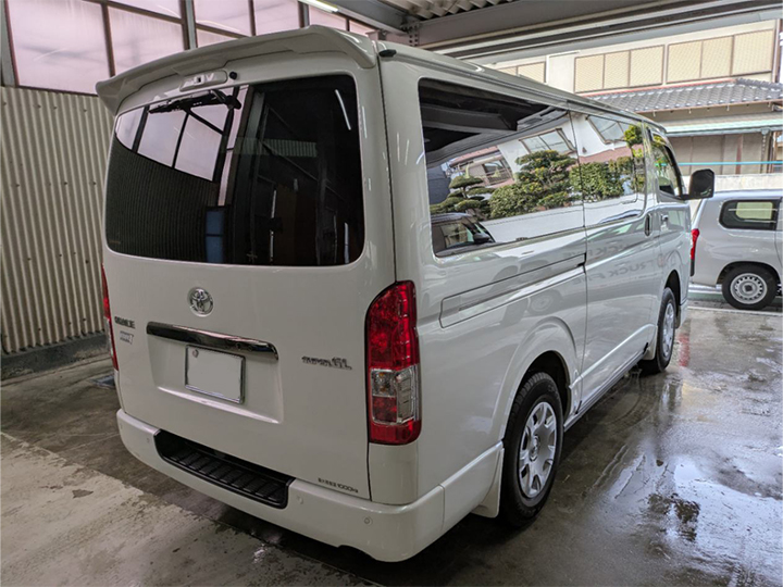 トヨタ ハイエース 3DF-GDH206Vの買取写真3