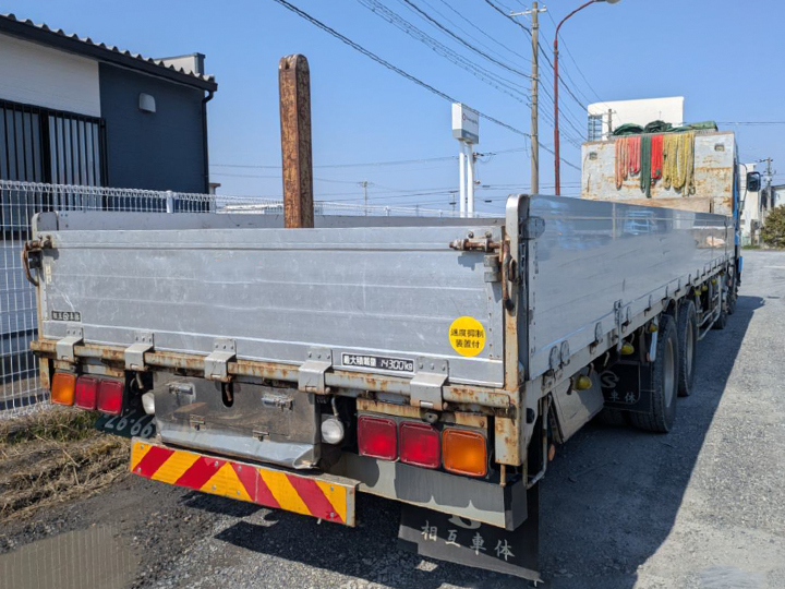 いすゞ ギガ QKG-CYJ77Aの買取写真3