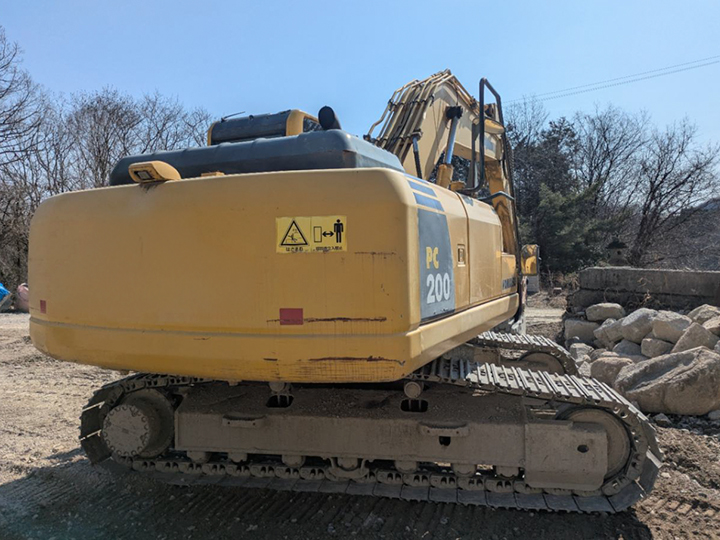 コマツ ユンボ PC200-8Ｎ1の買取写真3