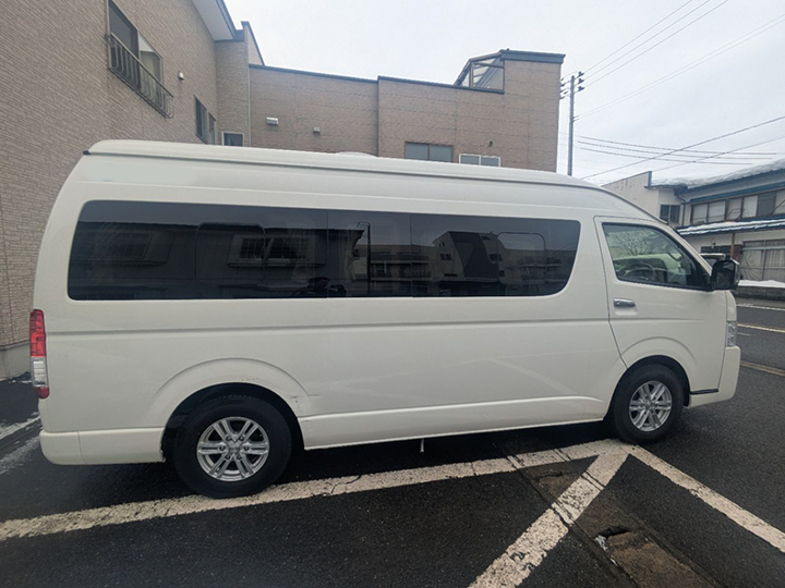 トヨタ ハイエース 3BF-TRH221Kの買取写真4