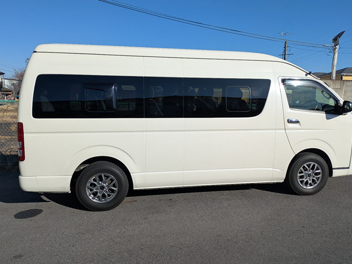 トヨタ ハイエースコミューター CBF-TRH223Bの買取写真4