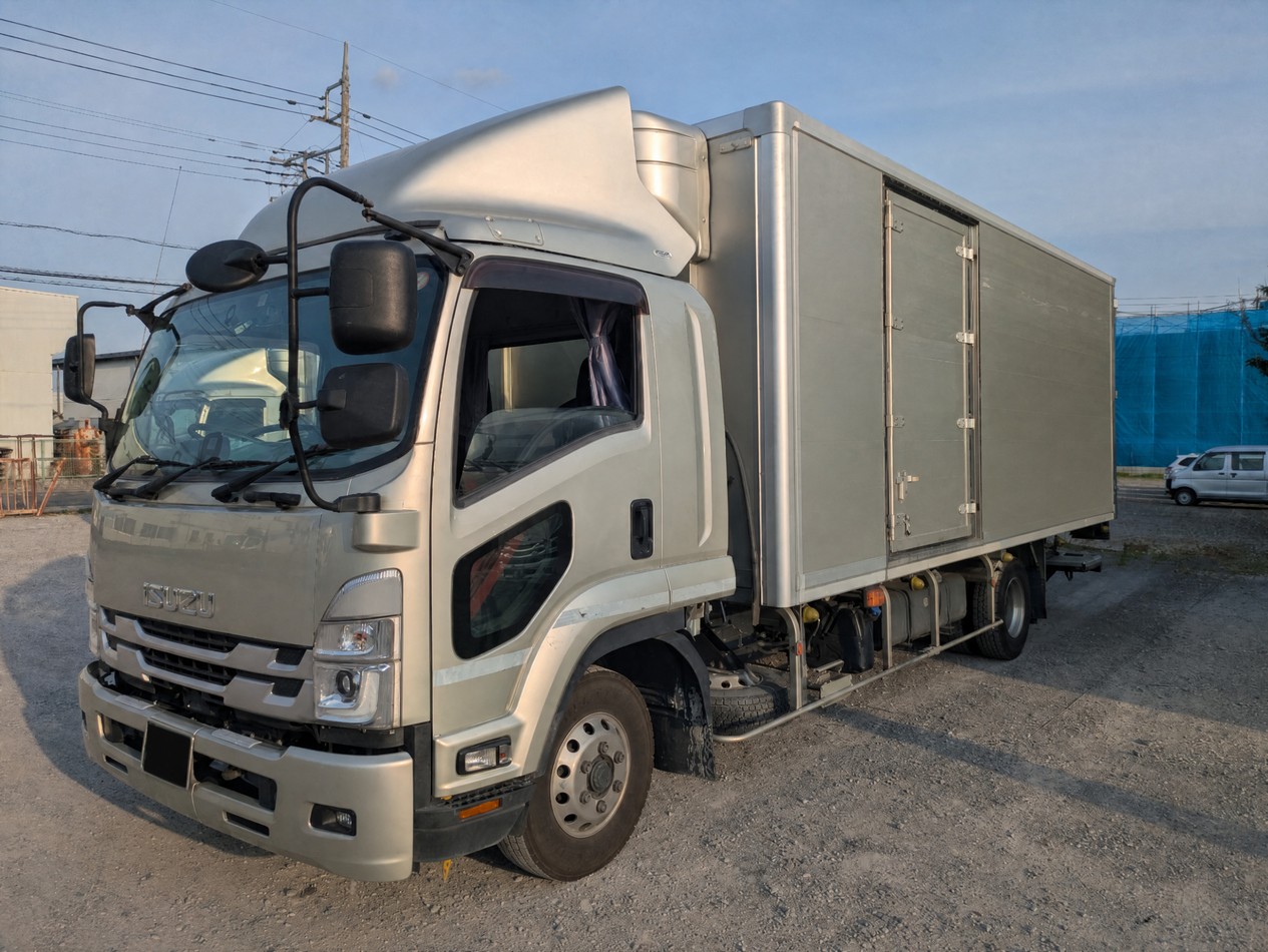 いすゞ フォワード 2PG-FRR90T2の買取写真2